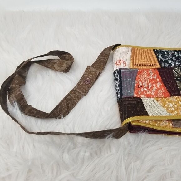 Beaded and Quilted Crossbody Bag - Picture 5 of 16